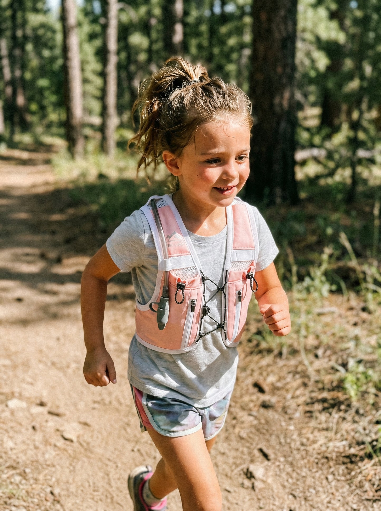 Zelvot | Adjustable Kids Running Vest – 8 Pockets, Lightweight, USA Patent, with Water Bladder