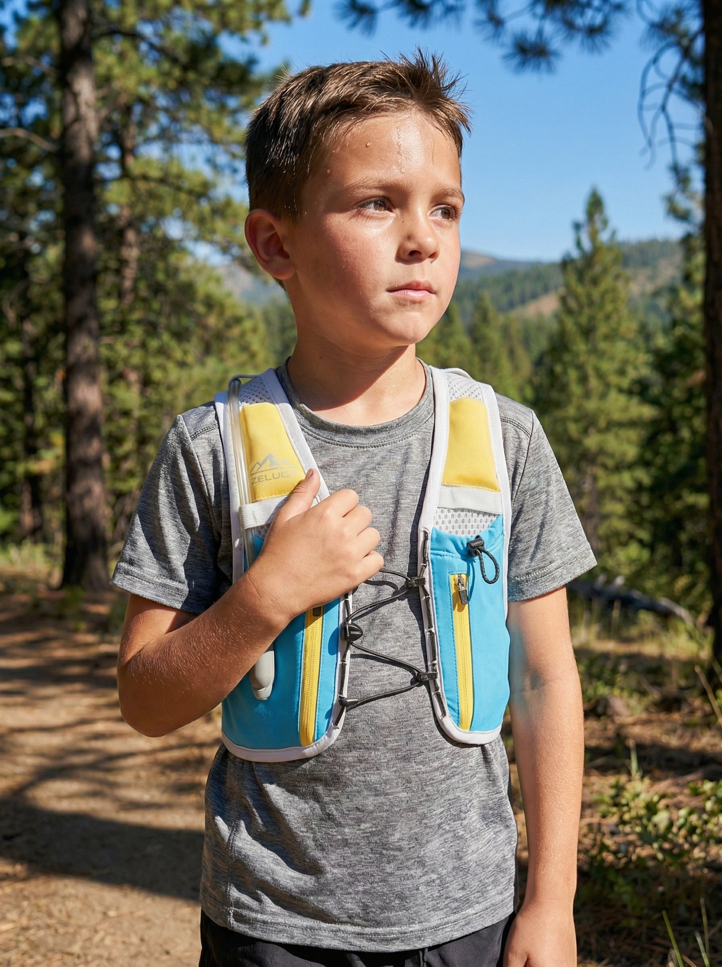 Zelvot | Adjustable Kids Running Vest – 8 Pockets, Lightweight, USA Patent, with Water Bladder